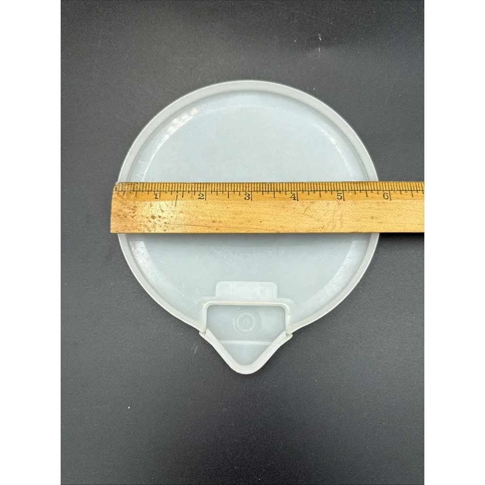 Tupperware Replacement‎ Lid With Flip Spout 697-6, 1289-2 Mix N Store Lid